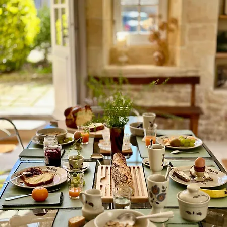 Un Mouton Dans L'eglise * Putot-en-Bessin