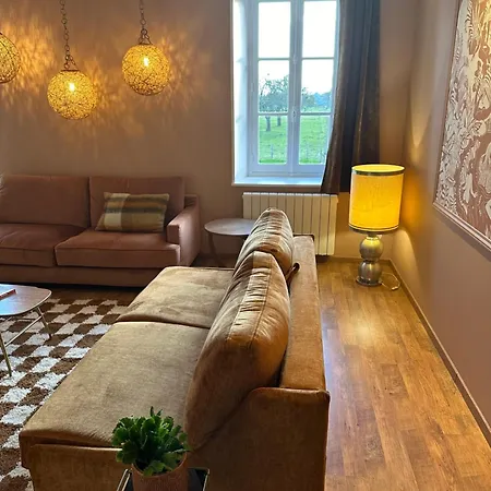 Un Mouton Dans L'eglise Casa de Férias