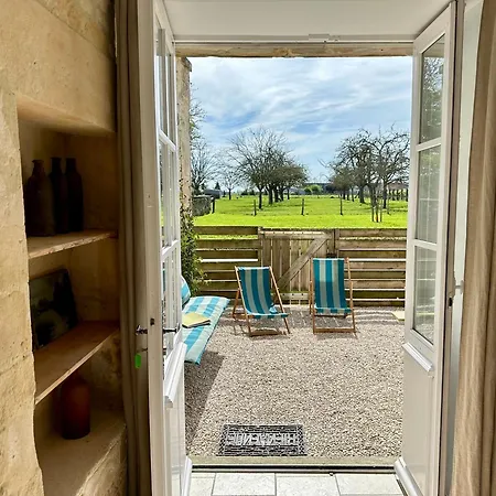 Un Mouton Dans L'eglise Putot-en-Bessin