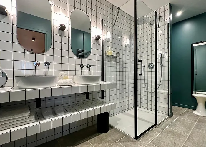 Un Mouton Dans L'eglise Putot-en-Bessin