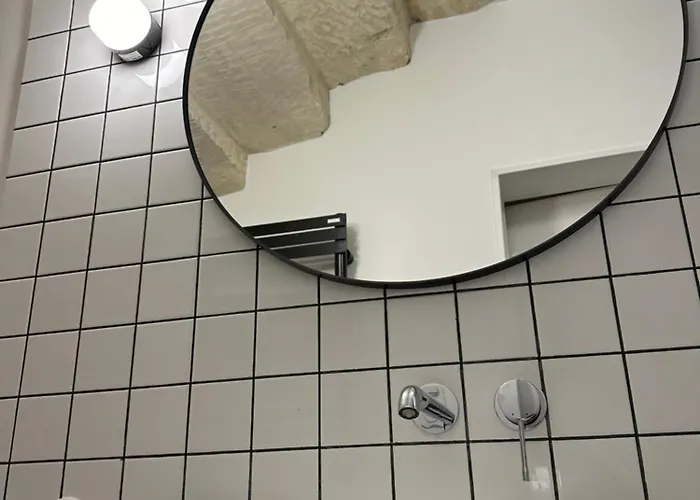 Un Mouton Dans L'eglise 度假居 *