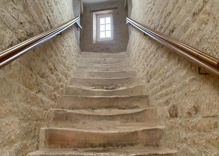 Un Mouton Dans L'eglise 度假居