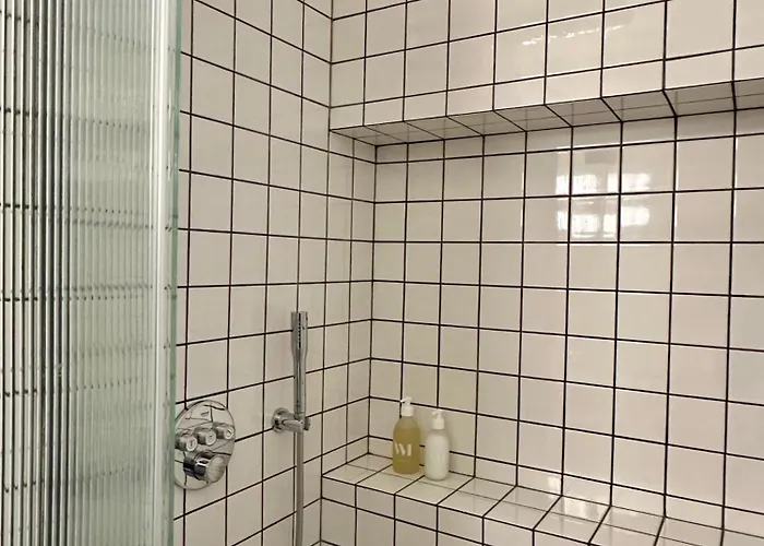 度假居 Un Mouton Dans L'eglise *